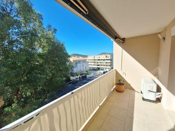 Appartement  4 pièces - 2 chambres- Traversant SUD-NORD - 79.26 m2
