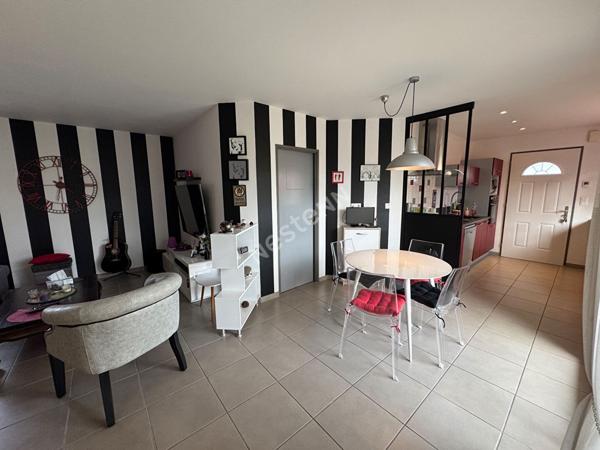 Maison de plain pied à vendre à Varennes-le-Grand