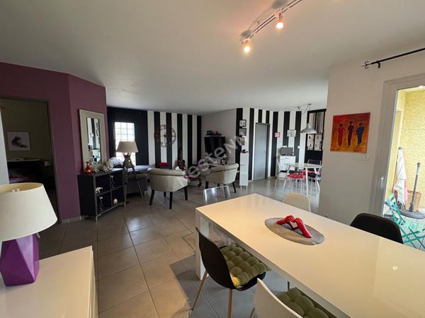 Maison de plain pied à vendre à Varennes-le-Grand