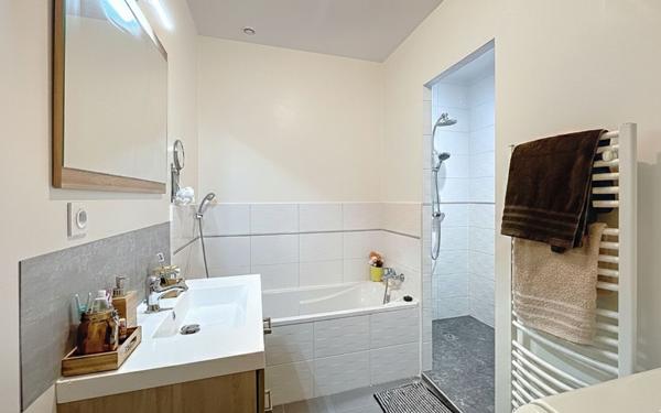 Appartement à vendre    3 pièces • 71,71 m2 Firminy