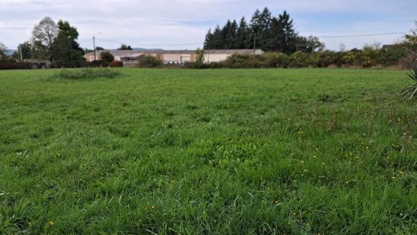 Terrain à vendre |  Ussac |  1875 m²