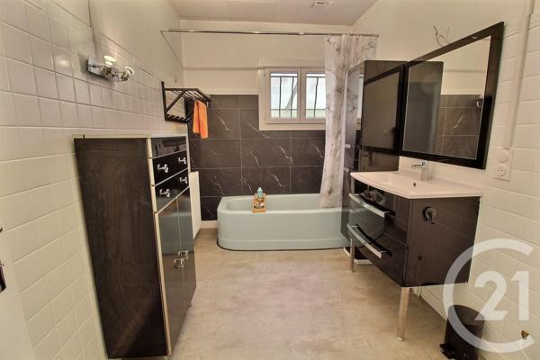 Maison à vendre  7 pièces - 177,27 m 2   PESSAC  - 33