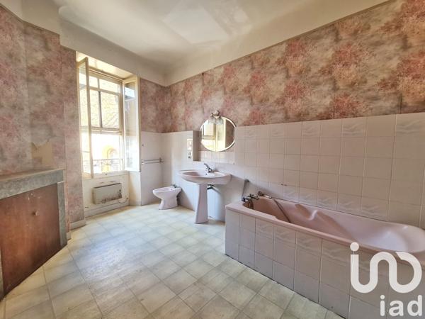 Maison 13 pièces de 248 m² à Orsan (30200)