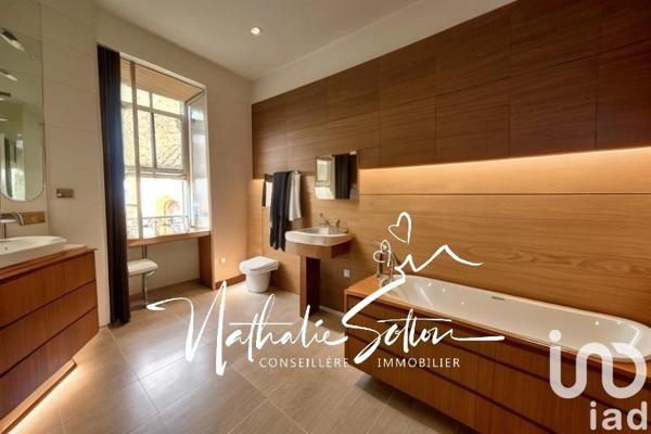 Maison 13 pièces de 248 m² à Orsan (30200)