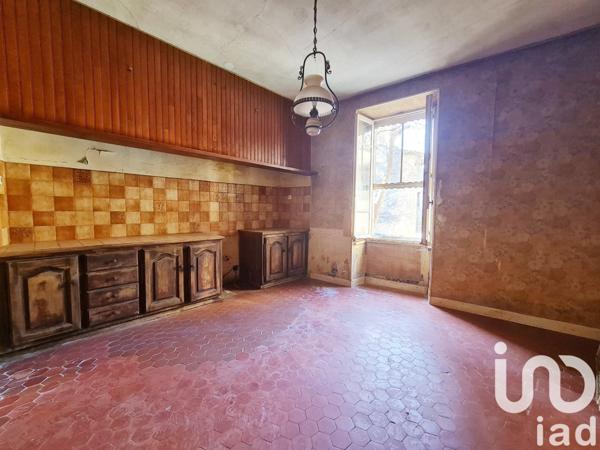 Maison 13 pièces de 248 m² à Orsan (30200)