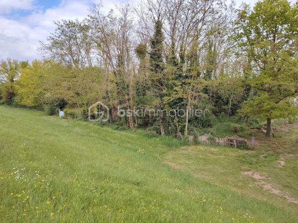 Terrain de loisirs de 2 091 m²