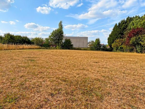 FERMETTE DE CARACTÈRE  140 M²  / 4 CHAMBRES  / 5 564 M² DE TERRAIN DONT PARTIE CONSTRUCTIBLE ? LA GORGUE