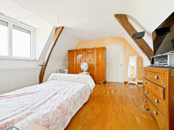 FERMETTE DE CARACTÈRE  140 M²  / 4 CHAMBRES  / 5 564 M² DE TERRAIN DONT PARTIE CONSTRUCTIBLE ? LA GORGUE