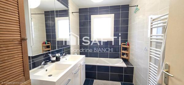 Maison 4 chambres avec garage sur 289m² de terrain