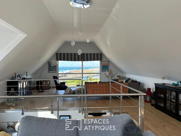 Maison contemporaine face à l’océan