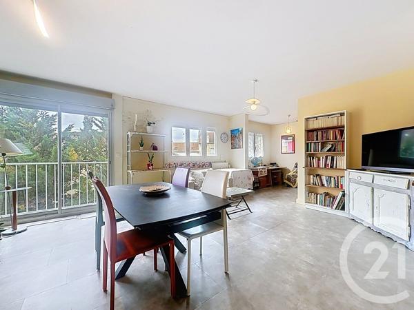 Appartement F5 à vendre  4 pièces - 91,35 m 2   PERIGUEUX  - 24