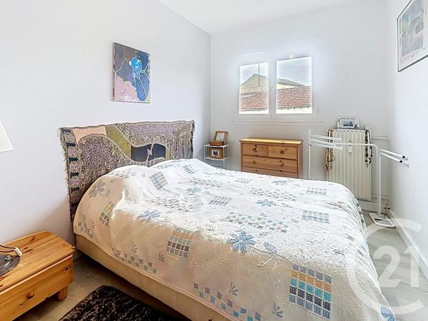 Appartement F5 à vendre  4 pièces - 91,35 m 2   PERIGUEUX  - 24