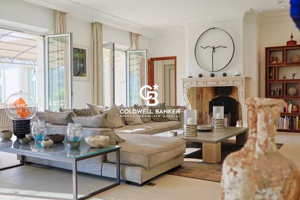 Maison 9 pièces à vendre St Tropez - 83990 / Réf: 21800-PL