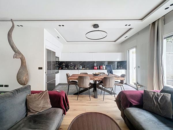 Appartement Suresnes 4 pièce(s) 93 m2