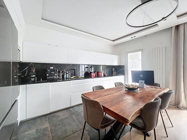 Appartement Suresnes 4 pièce(s) 93 m2