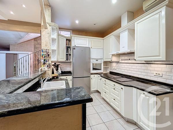 Maison à vendre  5 pièces - 196 m 2   AGEN  - 47