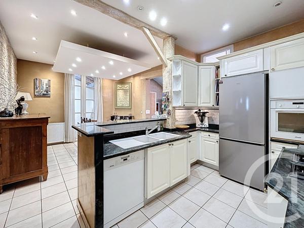 Maison à vendre  5 pièces - 196 m 2   AGEN  - 47