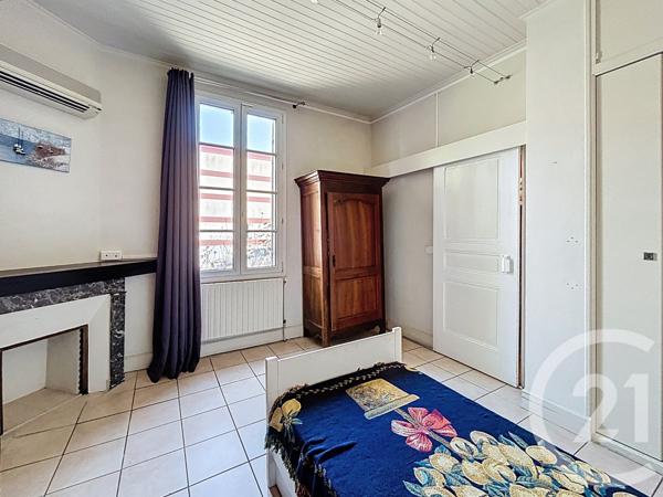 Maison à vendre  5 pièces - 196 m 2   AGEN  - 47