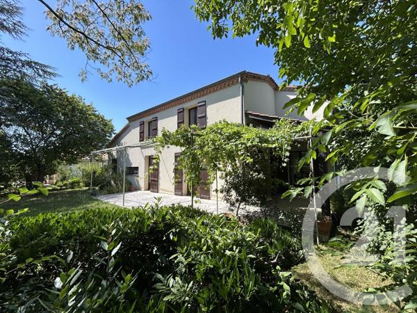 Maison à vendre  5 pièces - 196 m 2   AGEN  - 47