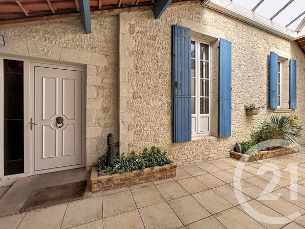 Maison à vendre  5 pièces - 196 m 2   AGEN  - 47