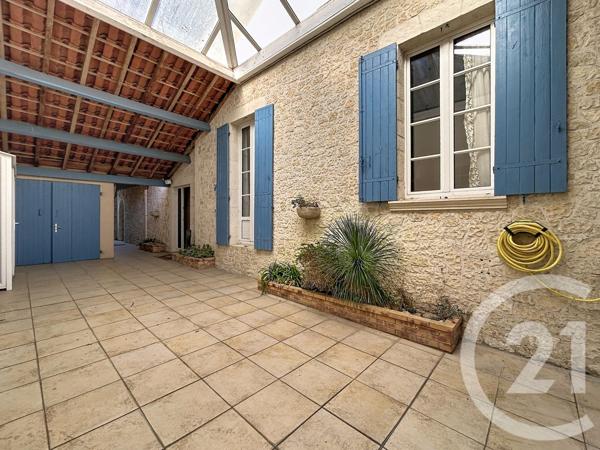 Maison à vendre  5 pièces - 196 m 2   AGEN  - 47