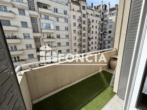 Location Appartement meublé 3 pièces 54.83 m² - 4 RUE CLAUDE DEBUSSY Grenoble 38100