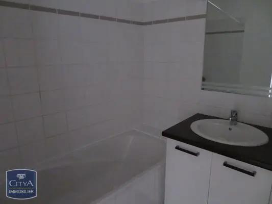 Appartement à louer 3 pièces 63.49m² Carcassonne (11000)