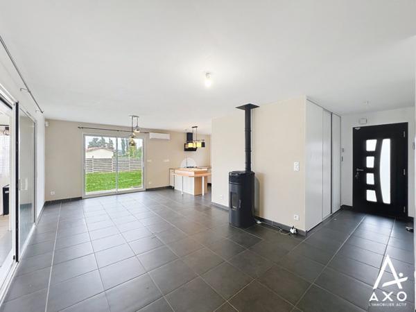 Maison contemporaine T6 avec terrain d'environ 2166m2