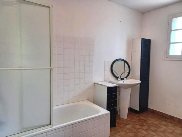 Maison à vendre à Lerné dans l'Indre-et-Loire (37500), ref : 094/1018