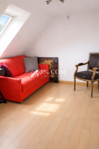 Maison
                                                                                                                                                                                                                                                                                                                        7 pièce(s)                                                                                                                                                                                                          4 chambre(s)                                                                                                                                                                                                          169  m²