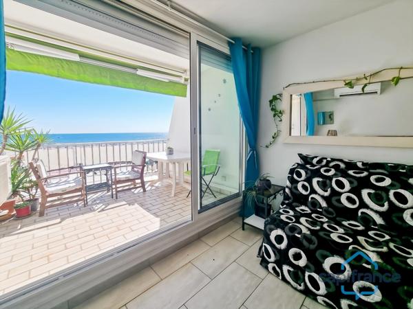 Appartement VUE MER en 1ère ligne et au DERNIER ETAGE - T2 rénové et traversant de 40m² + Terrasse - La GRANDE-MOTTE (34)