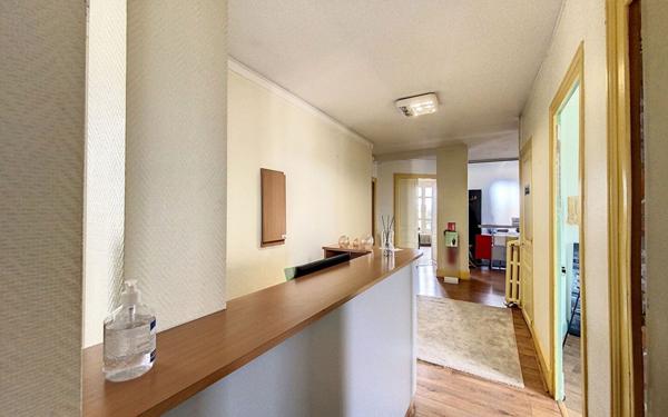 Appartement à vendre    1 pièce •  Montluçon