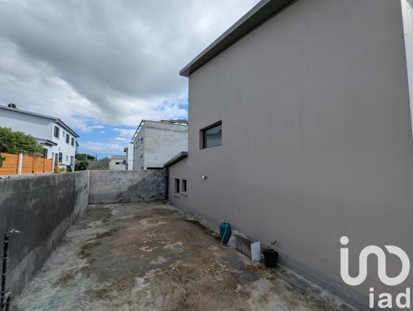 Maison 4 pièces de 117 m² à Sainte-Suzanne (97441)