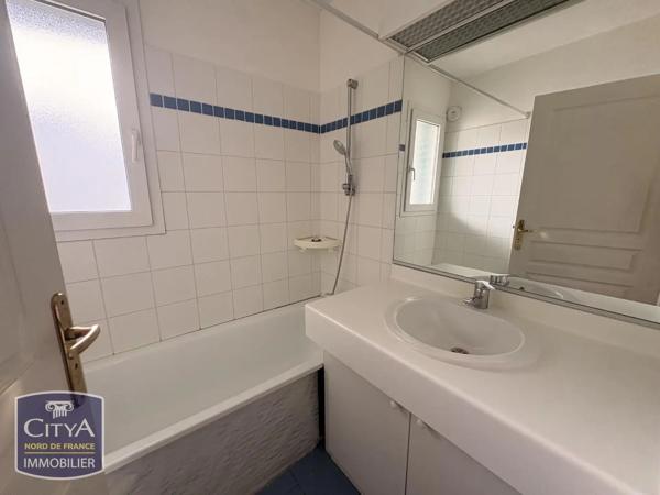 Appartement à louer 2 pièces 45m² La Madeleine (59110)
