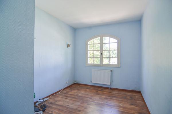 Maison Maison à rénover - Saint Medard En Jalles 5 pièce(s) 98 m2 - fort potentiel d'évolution ! 98 m²