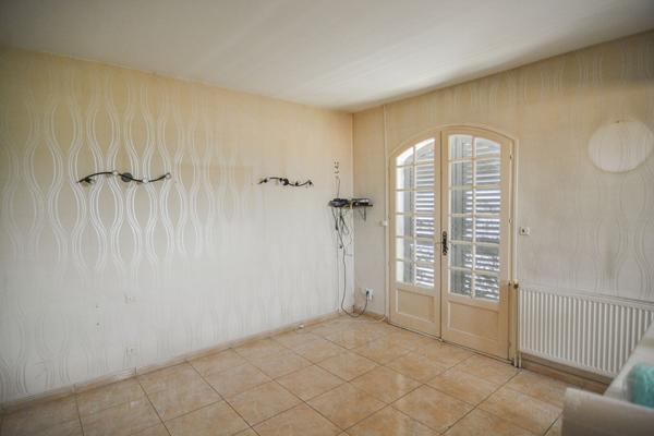 Maison Maison à rénover - Saint Medard En Jalles 5 pièce(s) 98 m2 - fort potentiel d'évolution ! 98 m²