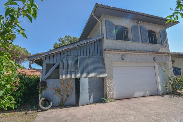 Maison Maison à rénover - Saint Medard En Jalles 5 pièce(s) 98 m2 - fort potentiel d'évolution ! 98 m²