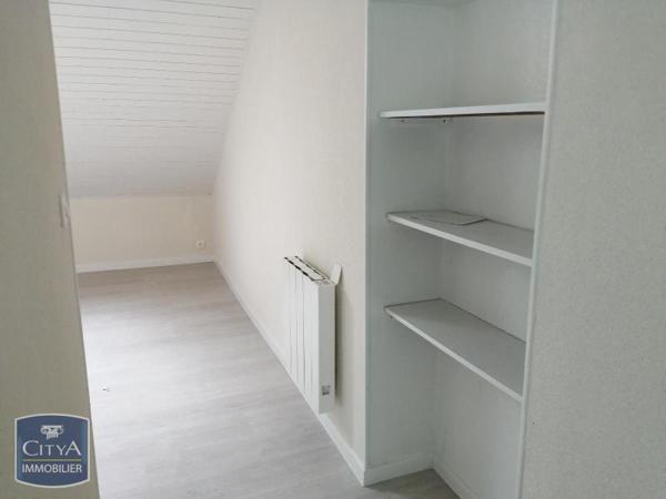 Appartement à louer 1 pièce 27.38m²