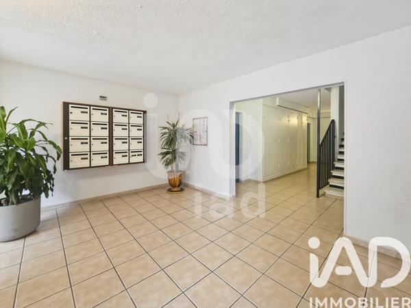 Appartement à vendre 3 pièces 77 m² Nîmes