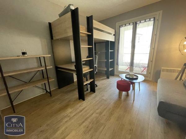 Appartement à louer 1 pièce 16.6m²