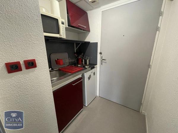 Appartement à louer 1 pièce 16.6m²