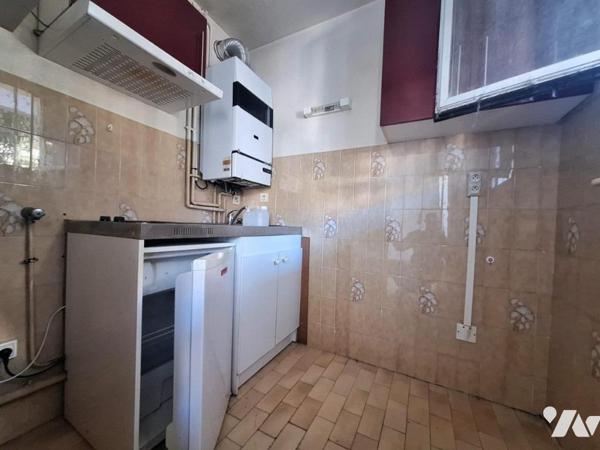 A VENDRE - PERPIGNAN SECTEUR KENNEDY - STUDIO AVEC PARKING ET BALCON