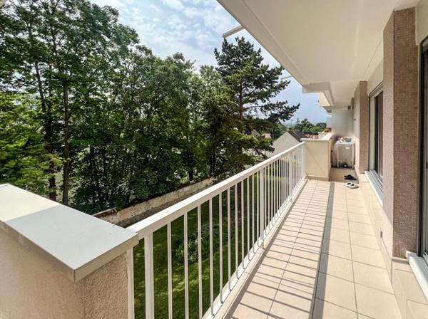 RUEIL-MALMAISON - BOIS PREAU - APARTEMENT 65 M² - 2 CHAMBRES - 2 BALCONS - CAVE - 2e ETAGE/3 -