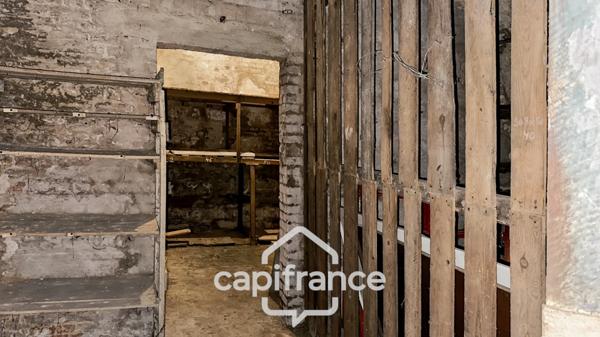 Appartement, indépendant, 350m2, et Garage à vendre 11 pièces SAINT QUENTIN (02)