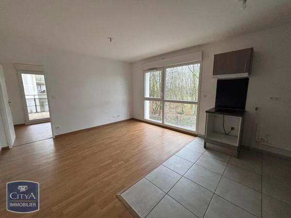 Appartement à louer 3 pièces 53.2m² Tours (37100)