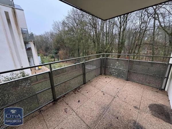 Appartement à louer 3 pièces 53.2m² Tours (37100)