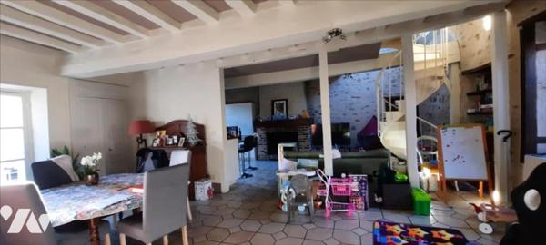 ST BENOIT DU SAULT Maison de bourg