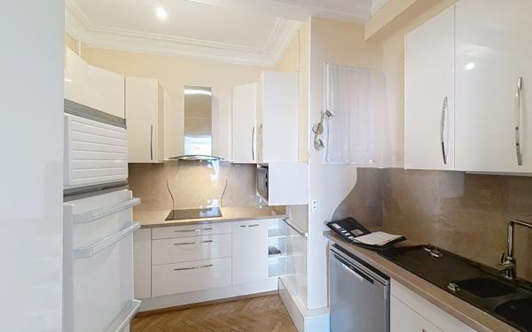 Appartement à vendre    2 pièces • 64,98 m2 Nice