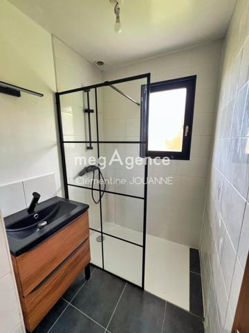 Maison à TREAUVILLE, 50340 - 3 pièces 83m²