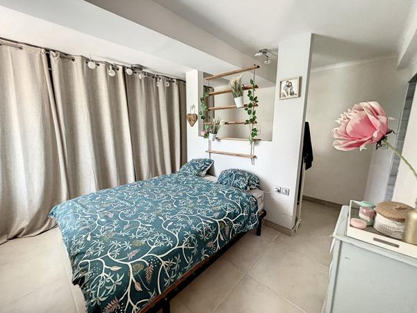 PAMIERS : CORPS DE FERME RENOVE SUR UN TERRAIN DE 5730M2